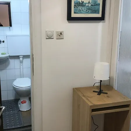 Near Highway Free Parking *